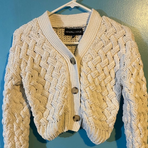 White cardigan - Picture 2 of 3